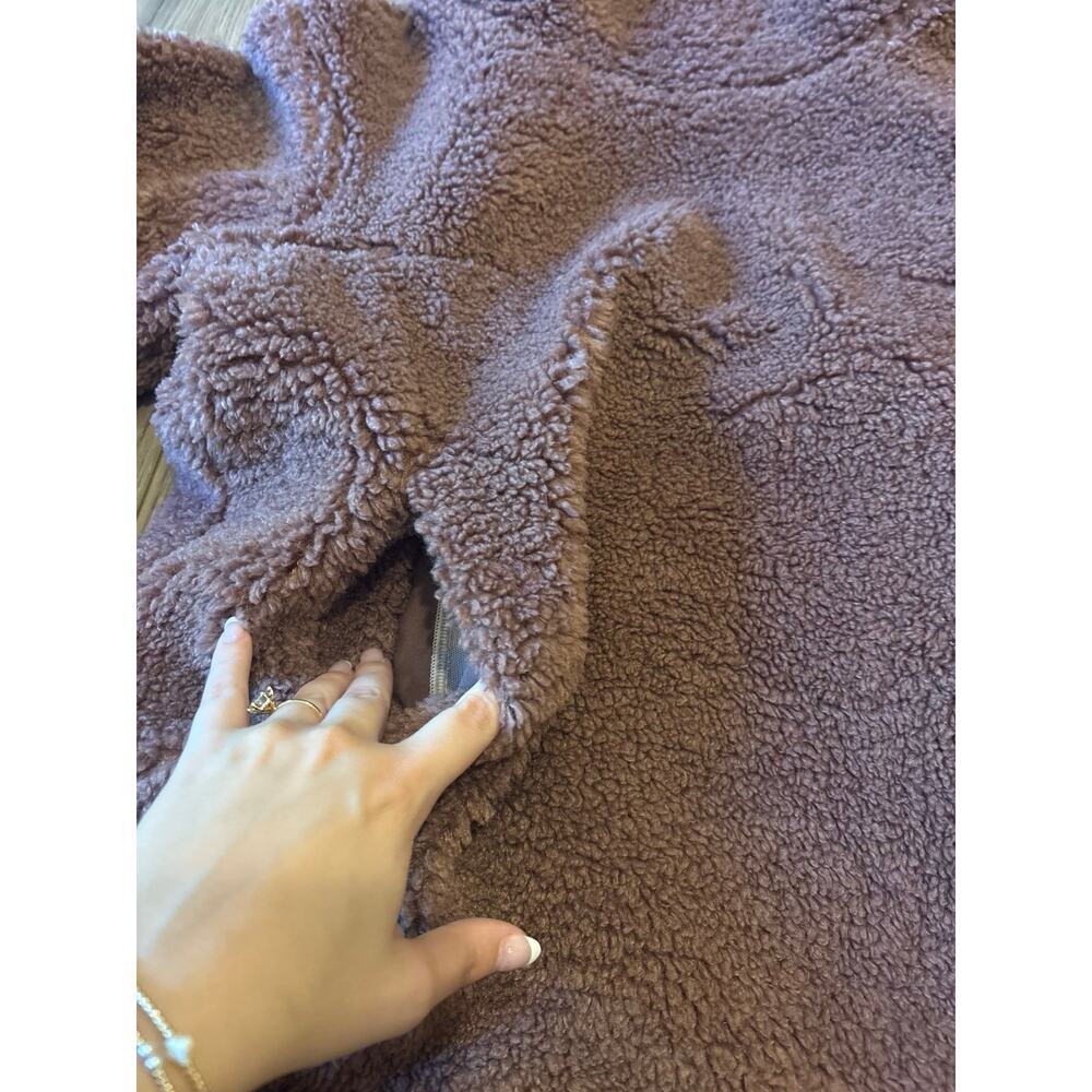 Lululemon Mockneck Sherpa - Picture 2 of 6